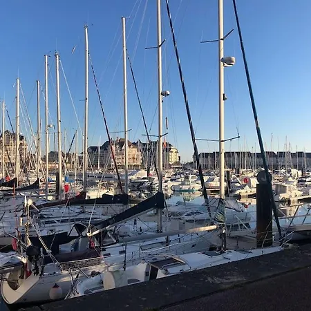 La Petite Chaumiere Sur Le Rivage Apartmán *