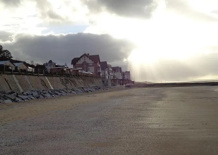 La Petite Chaumiere Sur Le Rivage شقة أولغات